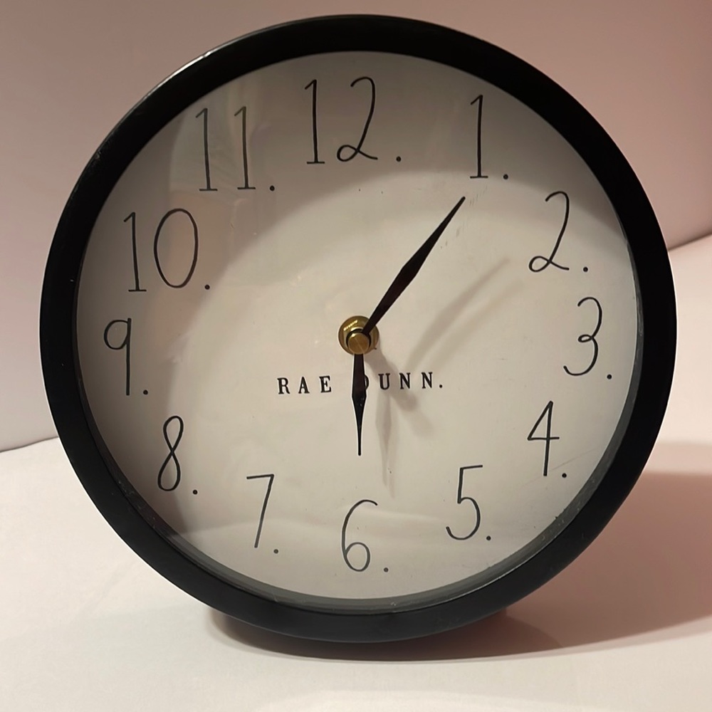 Rae Dunn Desk Clock 8" DIA., working, keeps good time.